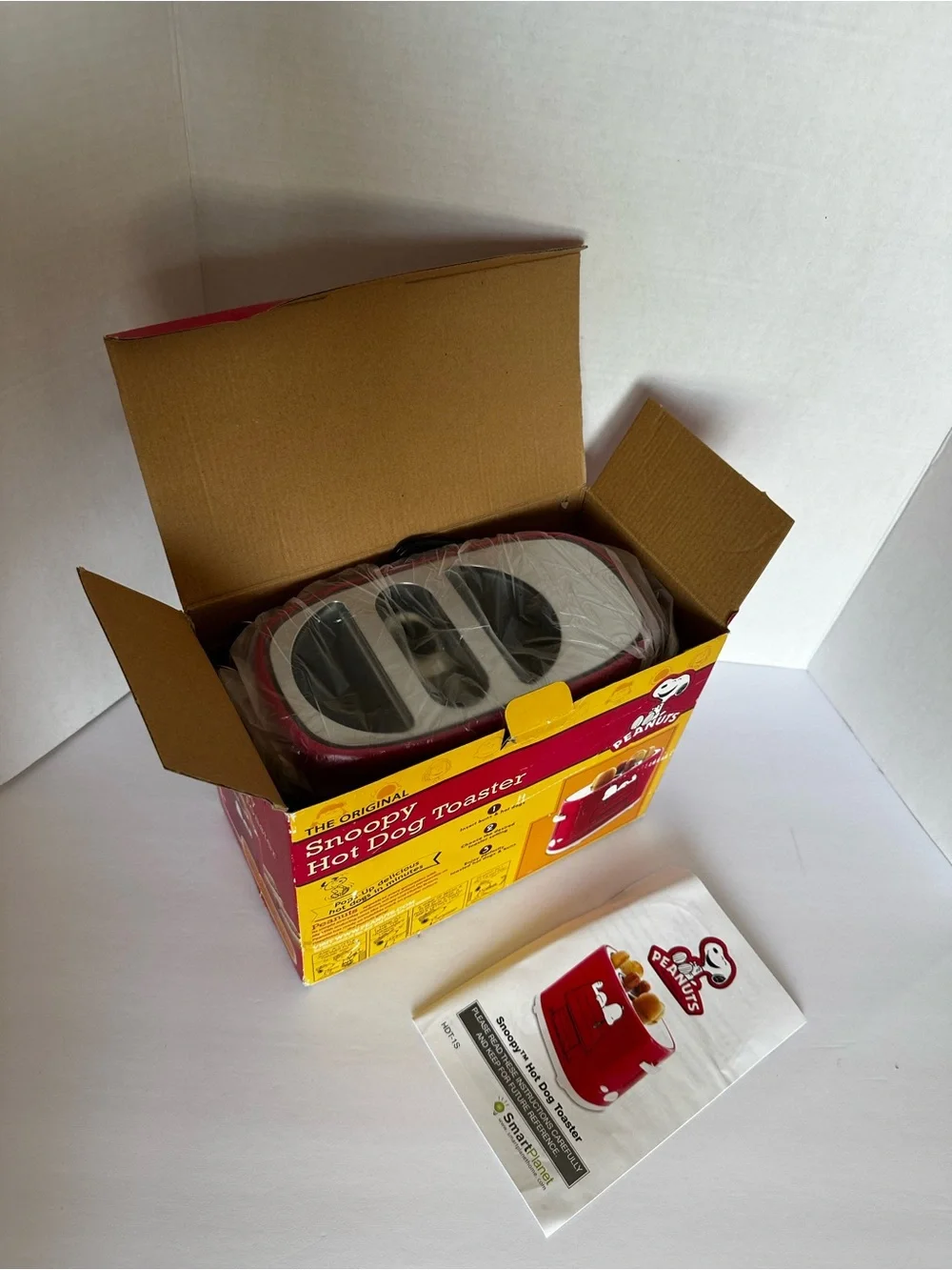 Peanuts image boxed